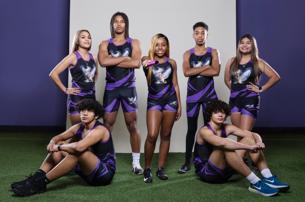 B.O.N.D. Track Club album photo 19